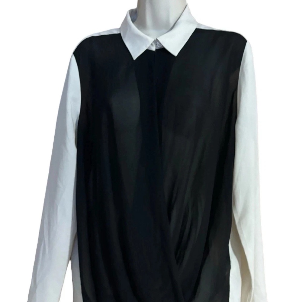 DKNYC Chic Black and White Women's collared Blouse